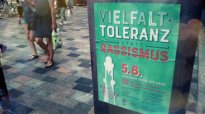Foto_Plakatprotestegegenafdkundgebung_05.08